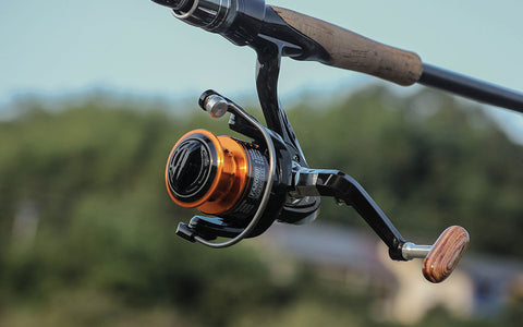 LINNHUE Bobina di Filatura di Pesca FA1000-6000 No Gap Bobina di Metallo Bobina 8KG Pike Nero Oro bobina di Filatura Ad Alta Velocità Bobina pesca