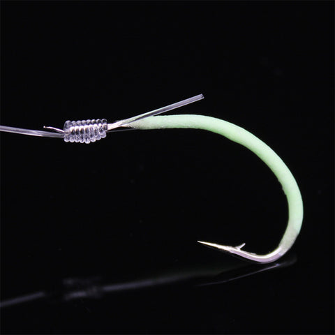30 Pcs Fishing Hook Carbon Steel Portable Fishing Tools Fluorescent Reliable Luminous Fishing Tackle Practical With Barbed Line