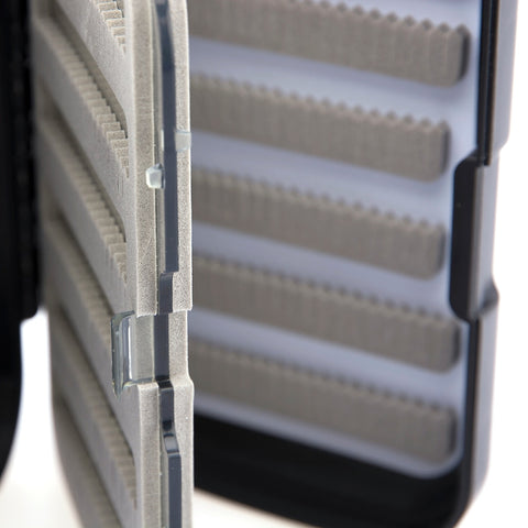 Fishing Tackle Box Double Sides Foam Waterproof Plastic 4 Compartment Fishing Box Fly Fishing Lure Bait Hook Tackle Storage